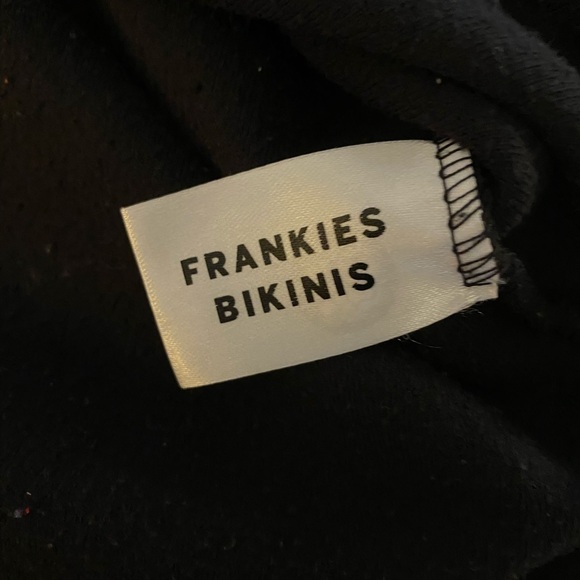 Frankie’s Bikinis Coco Terry Button Up Shirt (P) - Picture 6 of 7
